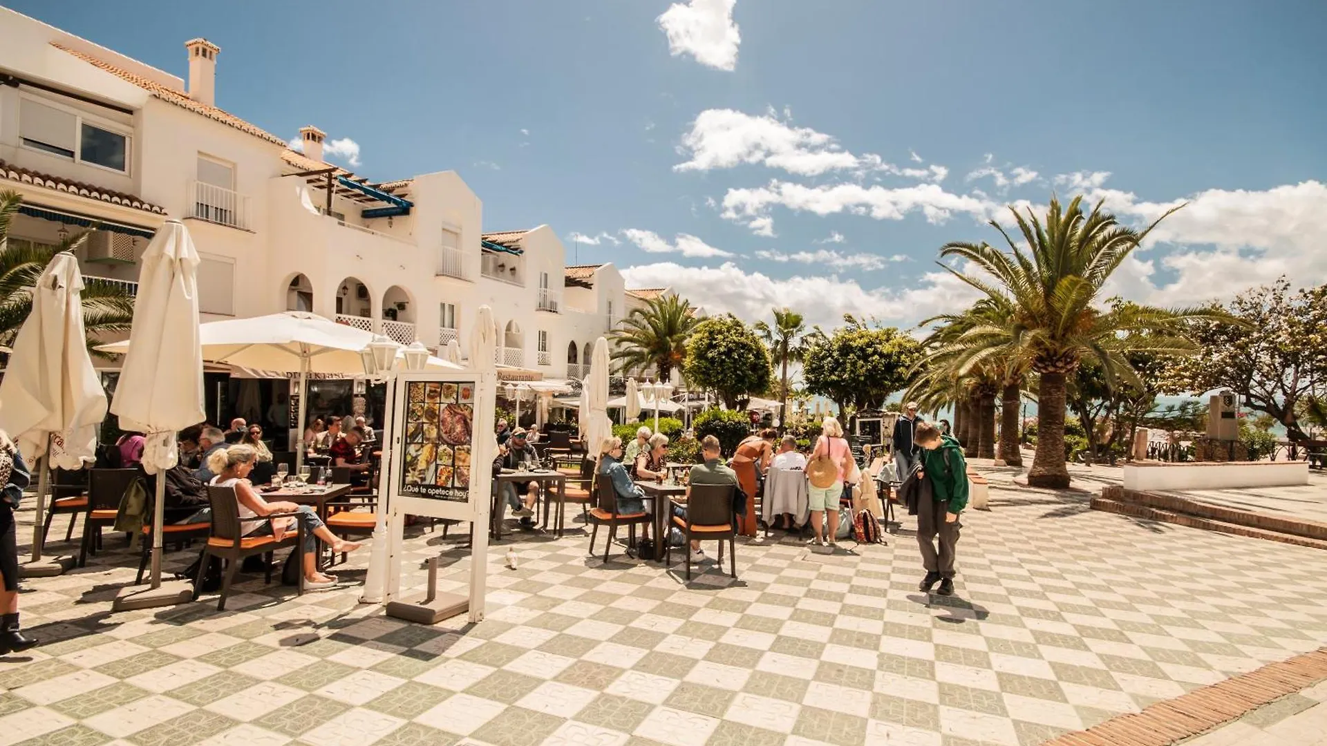 Lägenhet Apartamento Fuentes De Nerja