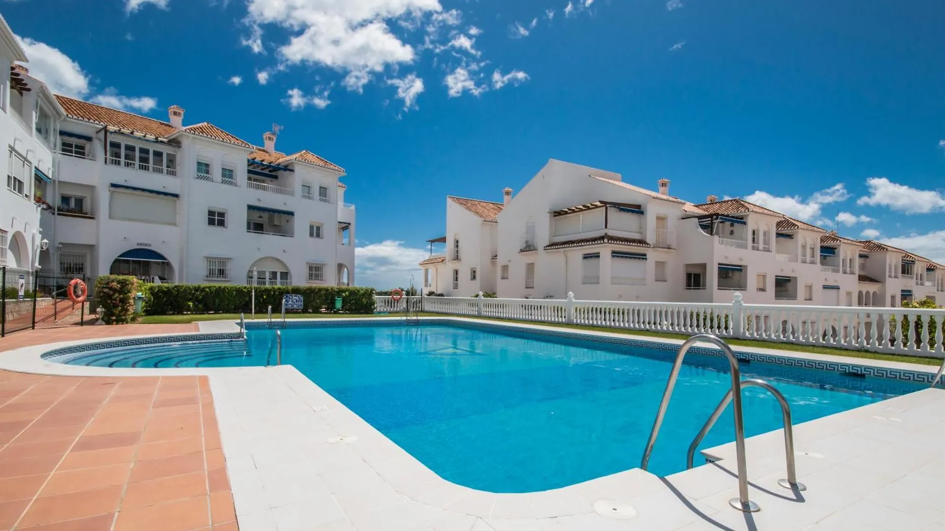 Apartamento Fuentes De Nerja Lägenhet